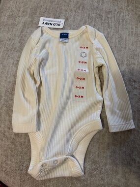 Old Navy Cream Ribbed Long-Sleeve Baby Bodysuit